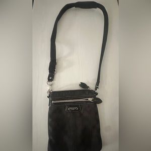 SOLD Vintage Coach messenger style cross body bag